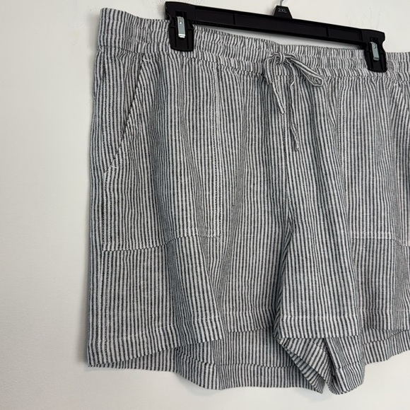 J. Crew Factory Striped Linen Blend Drawstring Shorts. Size Large. - Picture 3 of 14